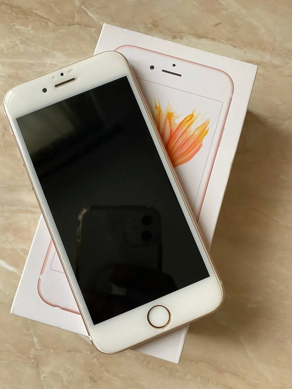 iPhone 6s с коробкой 2