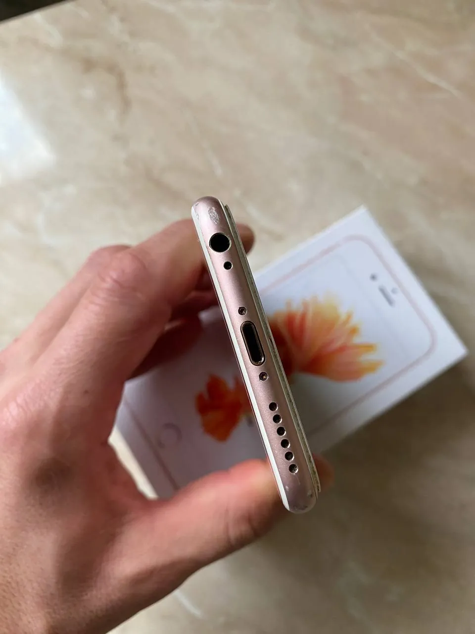 iPhone 6s с коробкой 3