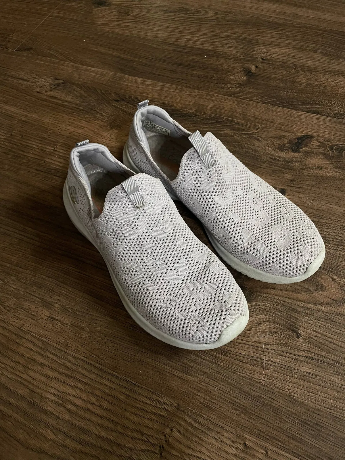 Обувь женская Polaris Skechers Stradivarius 2